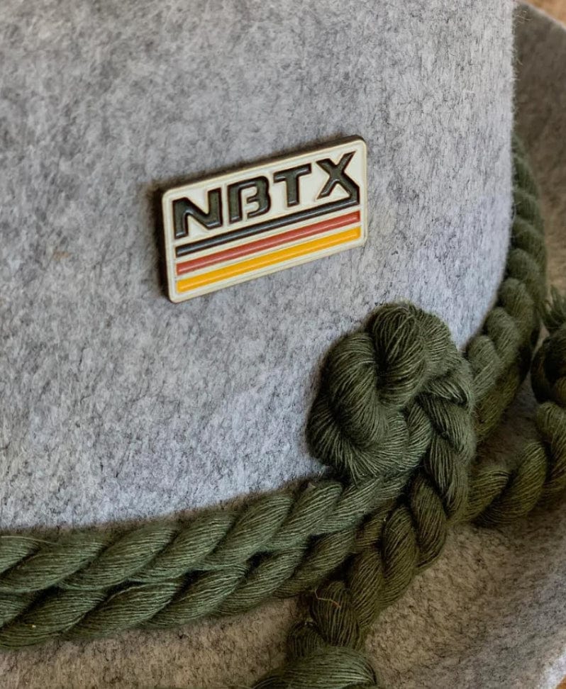 RIVER ROAD CLOTHING Drinkware & Accessories NBTX Pin (New Braunfels, Texas)