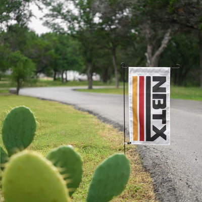 RIVER ROAD CLOTHING Drinkware & Accessories NBTX Yard Flag (New Braunfels, Texas)